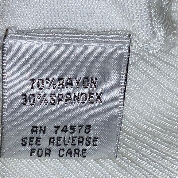 Cache Vintage Women’s White Zippered Sleeveless Sweater Vest size small - Picture 7 of 11